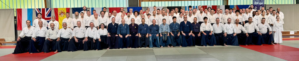 Gruppenfoto vom großen internationalem Lehrgang in Chiny (Belgien) im Mai 2025